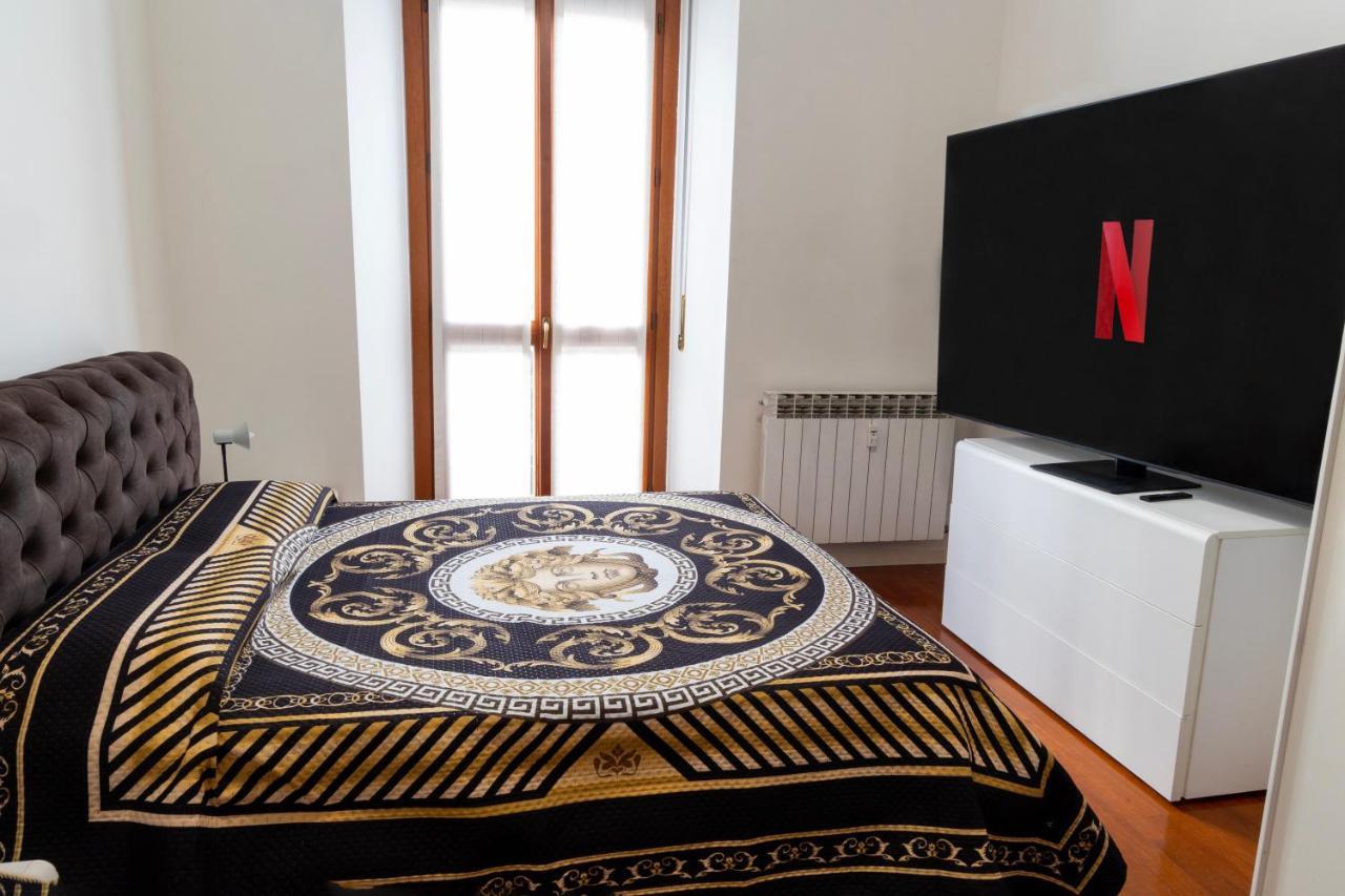 Interno Appartamento In Un Castello Storico In Centro Mediolan Zewnętrze zdjęcie